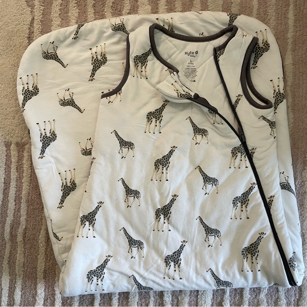 Kyte BABY Giraffe Print Sleep Sack - Cream and Brown Large 2.5 tog